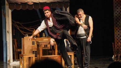 Aziz Nesin’in Taşlamalar, Öyküler ve 3 Karagöz isimli eserlerinden uyarlanan Taşlamalar