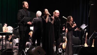 Bursa Büyükşehir Belediyesi’nin Ramazan etkinlikleri kapsamında düzenlediği ‘Yunus Emre Özel