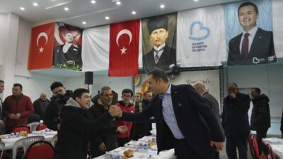 Akın: Önce iftar yaptı sonra müjdeleri sıraladı Başkan Akın’dan Dursunbey’e
