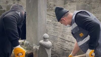 Son günlerde bazı mecralarda, Şehzade Camii haziresinde bulunan tarihi mezarlara