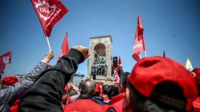 DİSK‘e bağlı Genel-İş Sendikası, İzmir’in Konak, Gaziemir ve Çiğli belediyelerinde