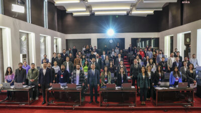 CHP Genel Başkanı Özgür Özel, CHP Genel Merkezi’nde çalışmalarını sürdüren,