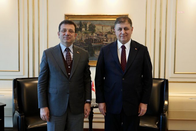 Ekrem İmamoğlu, İzmir Büyükşehir Belediye Başkanı Cemil Tugay ile görüştü.