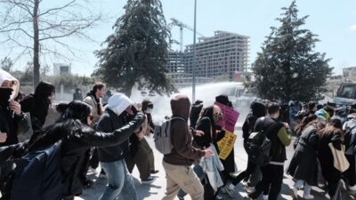 ODTÜ’lü öğrencilerin çağrısına karşılık vererek derslere girmeme kararı alan İzmir