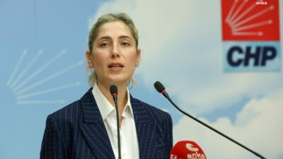 Gülşah Deniz Atalar: “Bakanlık otel yangınında hesap vermiyor ama Kültür emekçilerine soruşturma açıyor” CHP Genel Başkan Yardımcısı Gülşah Deniz Atalar, “Kartalkaya’daki otel yangınında