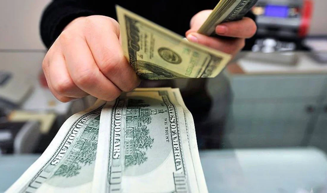 Dolar/TL, güne yükselişle başlamasının 40 TL’yi aşarak rekor kırdı. Güne,