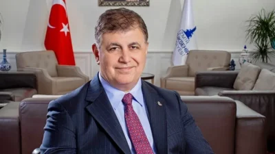 31 Mart yerel seçimlerinde CHP’den İzmir Büyükşehir Belediye Başkanı seçilen Cemil Tugay göreve gelir gelmez