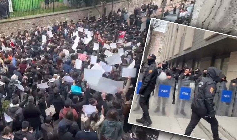 İstanbul Üniversitesi’nde öğrenciler; dün akşam saatlerinde diploması iptal edilen, sabah