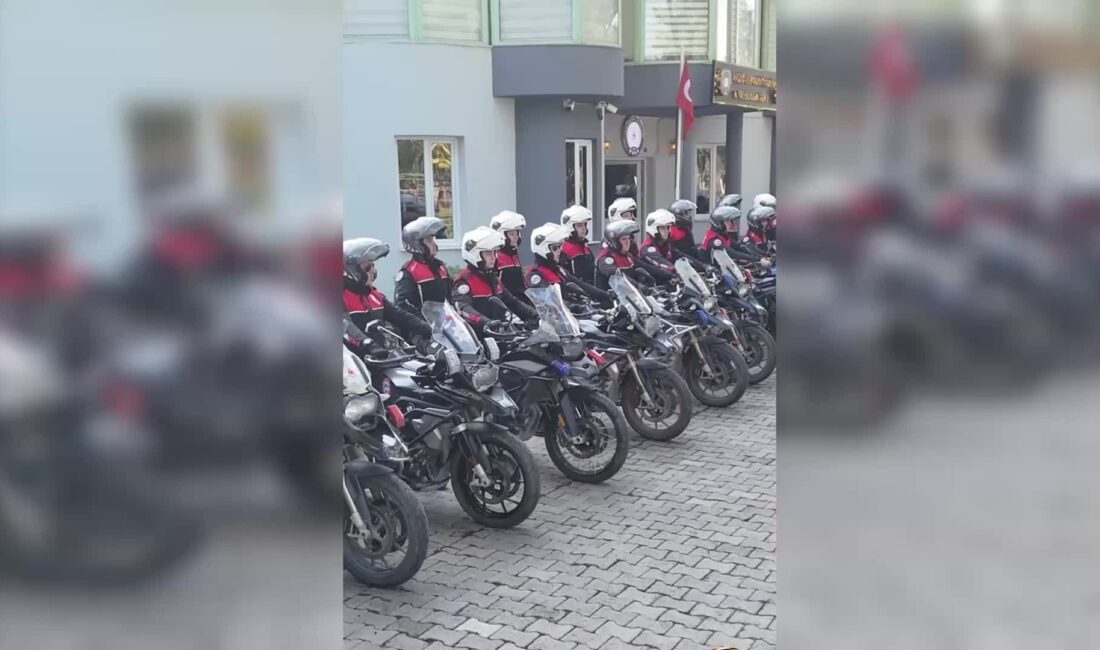 İzmir Emniyet Müdürlüğü Asayiş Şube Müdürlüğü Motosikletli Polis Timleri (Yunuslar)