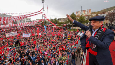 CHP’nin Yozgat mitingi ilklere sahne oldu, binlerce çiftçi mitinge damga vurdu: “Yozgat tarih yazdı” CHP’nin Yozgat’ta düzenlediği “Millet İradesine Sahip Çıkıyor” mitingi, kentte son yıllarda