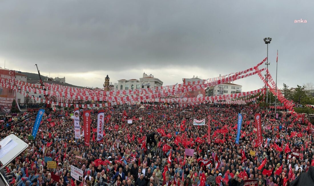  CHP’nin Yozgat’ta düzenlediği “Millet İradesine Sahip Çıkıyor” mitingine katılan Yozgatlı