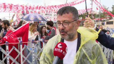 CHP’nin “Millet İradesine Sahip Çıkıyor” mitingi… Veli Ağbaba: “Çiftçiler ayağa kalktı, isyan ediyor” CHP Malatya Milletvekili Veli Ağbaba, “Millet İradesine Sahip Çıkıyor” mitinginin ardından,