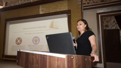 Şehzadeler Belediyesi Bilgi İşlem Müdürlüğü tarafından, belediye personeline yönelik hizmet