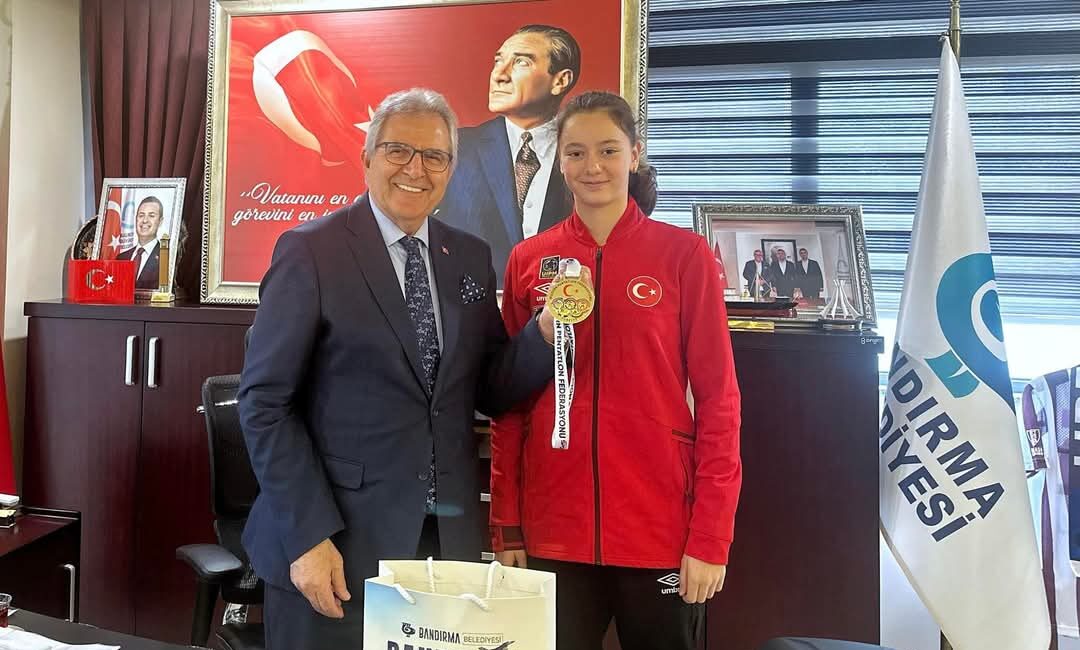 Bandırma Belediye Başkanı Dursun Mirza, ilçemizin gururu Zeynep Ay, TED