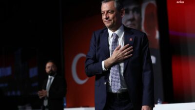 CHP’nin 21’inci Olağanüstü Kurultayı’nda yeniden genel başkan seçilen Özgür Özel,