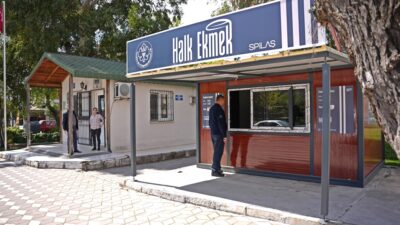 Manisa Büyükşehir Belediyesi’nin sosyal belediyecilik anlayışıyla hayata geçirdiği Halk Ekmek