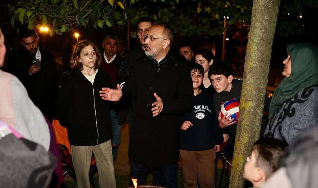 Eyüpsultan Belediye Başkanı Dr. Mithat Bülent Özmen, İstanbul Silivri açıklarında