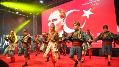 Yıl boyunca süren dopdolu eğitim programları ve birbirinden eğlenceli etkinliklerle