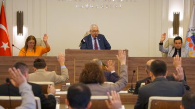Kemalpaşa Belediyesi’nde Nisan Ayı Olağan Meclis Toplantısı Kemalpaşa Belediye Başkanı