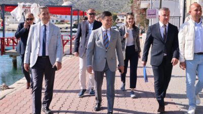 Marmaris Belediye Başkanı Acar Ünlü, Bozburun Mahallesi’nde vatandaşları ve esnafıziyaret