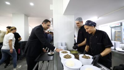 Balçova Kent Lokantası ve Bal Kafe hizmete girdi Balçova Belediyesi, bir süredir yapımı devam eden Kent Lokantası ve