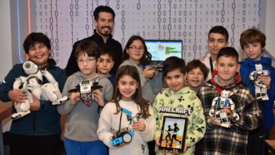 Yapay zeka, yazılım ve kodlama gibi bilgileri erken yaşta öğretip