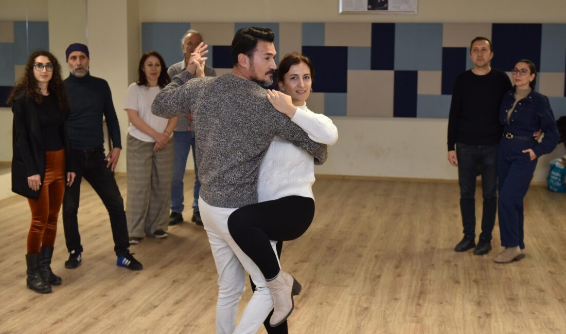 Mimar Sinan Akademi’nin açtığı modern dans eğitimlerine, 470 Antalyalı başvurdu.