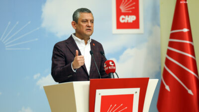  CHP Genel Başkanı Özgür Özel, 6 Nisan’da düzenlenecek olağanüstü kurultaya