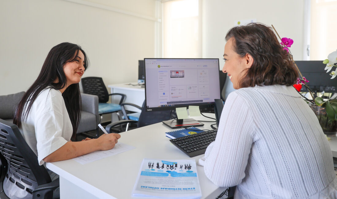 Buca Belediyesi’nin işverenle kalifiye elemanları buluşturan yeni nesil dijital platformu www.bucakariyer.com hizmete