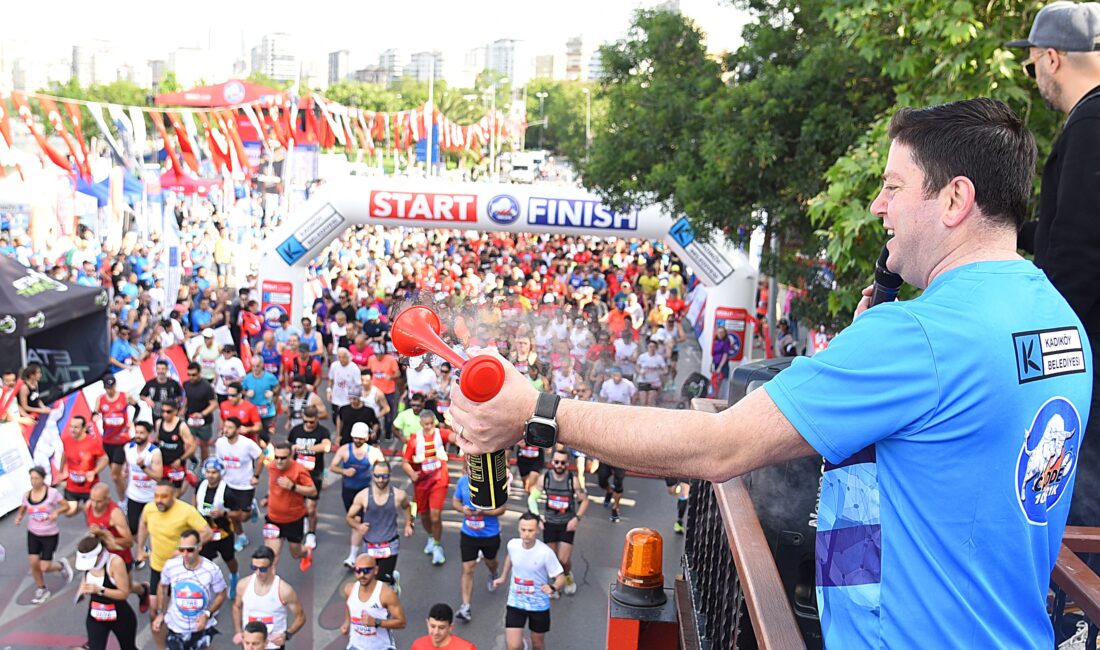 KOŞU ÖNCESİ CADDEBOSTAN'DA FESTİVAL COŞKUSU