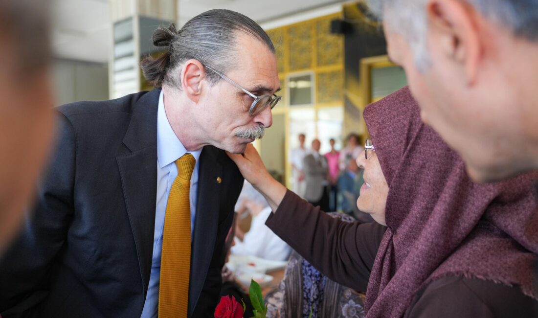 Anneler Günü, Atakent Sosyal Tesisleri’nde özel bir organizasyonla kutlandı. Etimesgut