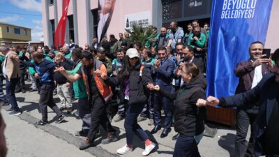 Beyoğlu Belediyesi çalışanları 1 Mayıs İşçi ve Emekçiler Bayramı’nı Emekçi