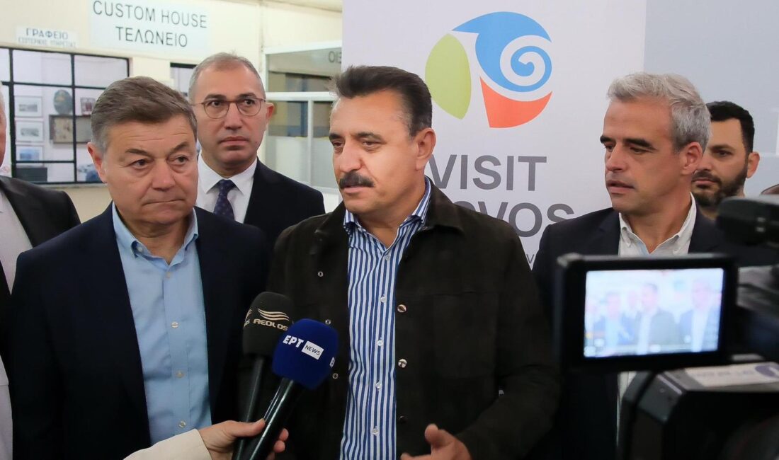 Komşuda sıcak ve samimi karşılama