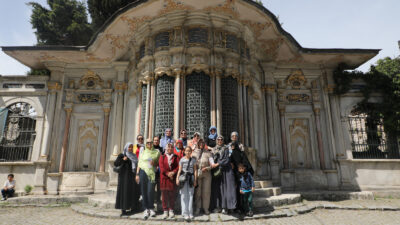 Eyüpsultan Belediyesi, Anneler Günü kapsamında ilçedeki annelere özel, tarihi ve