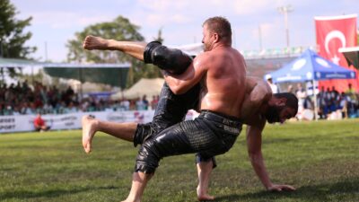 600 PEHLİVAN MERKEZEFENDİ’DE KOL BAĞLAYACAK 28 başpehlivan kıyasıya mücadele edecek...