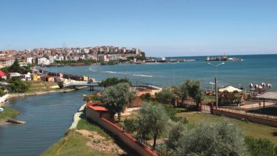 İstanbul’da deprem fırtınası sürüyor. Hissedilen bir deprem daha meydana geldi.