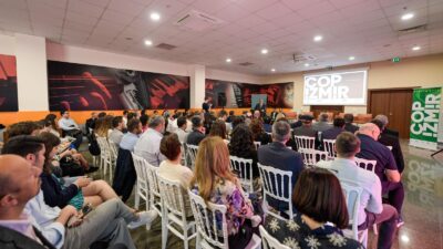 “İzmir dünyaya emsal olacak” İzmir Büyükşehir Belediyesi, “tek sağlık” ve “iyi olma” yaklaşımları doğrultusunda