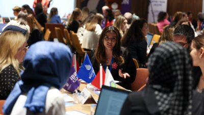 BAKIRKÖY’DE “KADINLAR İÇİN GÜVENLİ YAŞAM ÇALIŞTAYI” DÜZENLENDİ Bakırköy Belediyesi ve İstanbul Büyükşehir Belediyesi işbirliğiyle, “Kadınlar İçin Güvenli