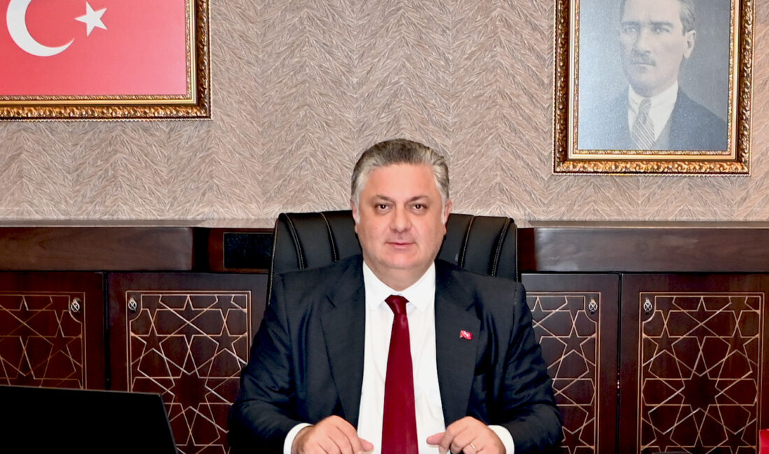 “HAYATIMIZA YÖN VEREN ELLERİNİZ HİÇ SOLMASIN” Yalova Belediye Başkanı Mehmet