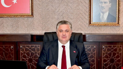 “HAYATIMIZA YÖN VEREN ELLERİNİZ HİÇ SOLMASIN” Yalova Belediye Başkanı Mehmet