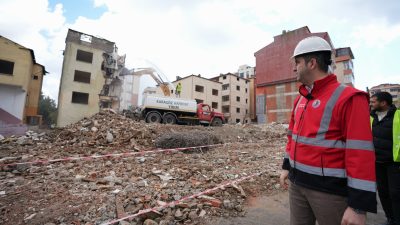 Kartal Belediyesi, ilçedeki riskli yapıların tespitine ve kentsel dönüşüm çalışmalarına