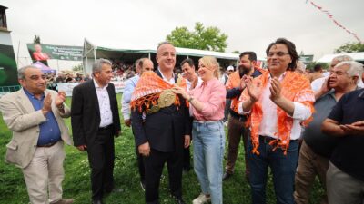 Merkezefendi Yağlı Güreşleri müsabakaları sona erdi “TÜM PEHLİVANLARIMIZI KUTLUYOR, HEMŞEHRİLERİMİZE TEŞEKKÜR EDİYORUM”