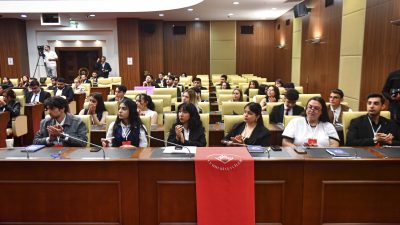 ·        Ankara Büyükşehir Belediye Meclisi dört günlüğüne gençlere emanet edildi. ·        Ankara