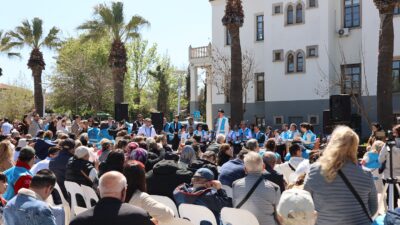 Urla Belediyesi kadınların yanında, toplumun her alanında Urla’da kadınlar için sağlık,
farkındalık ve dayanışma buluşmaları