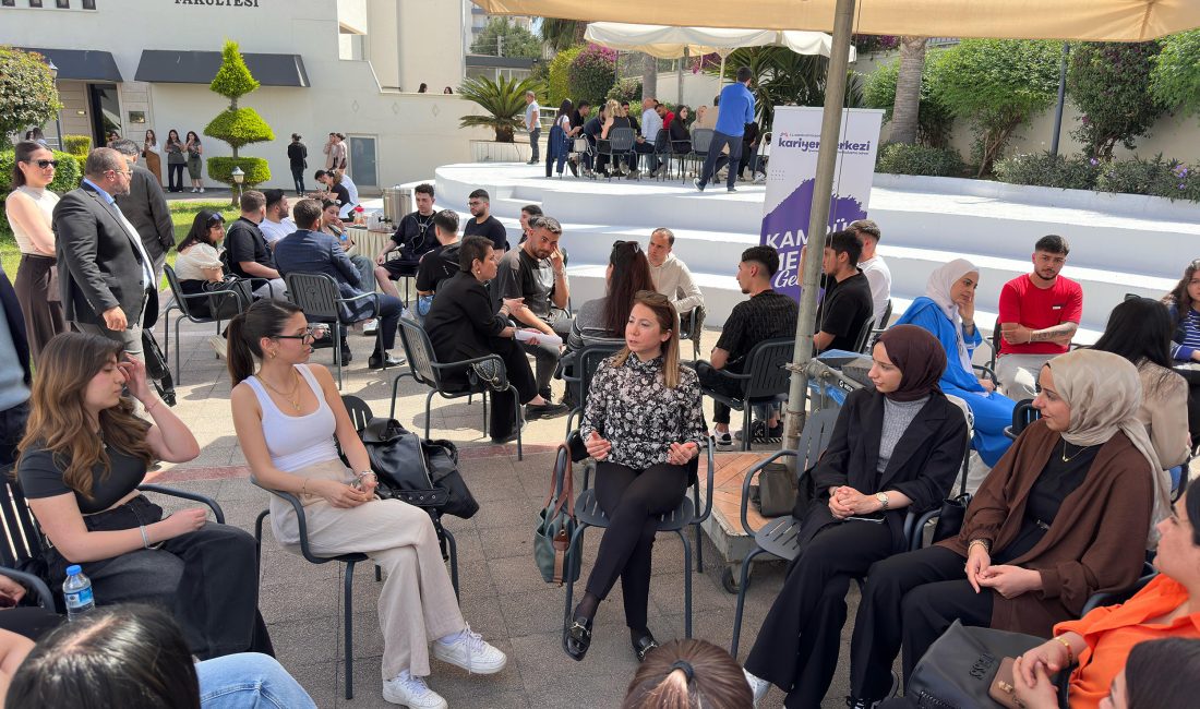 Mersin Büyükşehir Belediyesi Kariyer Merkezi’nin, Toros Üniversitesi ev sahipliğinde düzenlediği‘Sektör