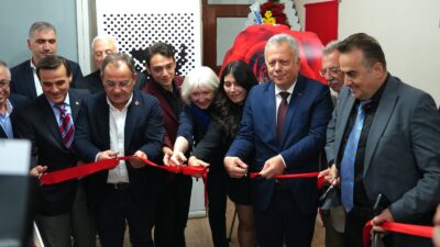 “BİZİ KORKUTMAYA ÇALIŞIYORLAR AMA KORKMUYORUZ”