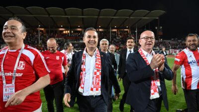 Şehrin Başkanı, şehrin takımının yanında Başkan Akın’la Balkes finale yürüyor