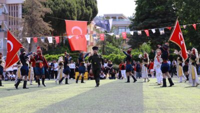 Efes Selçuk Belediyesi Halk Oyunları Ekibi