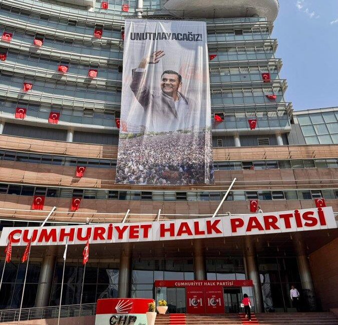 CHP Genel Merkezi binasına 9 Haziran’da hayatını kaybeden Manisa Büyükşehir