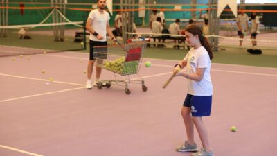 Üç ayrı dönemden oluşuyor